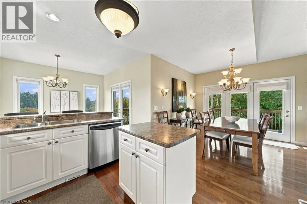 500 LAKEVIEW Drive Unit# 9 #9