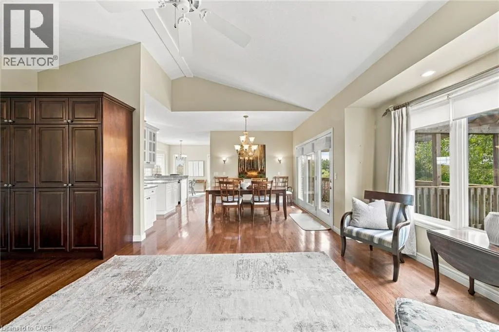 500 LAKEVIEW Drive Unit# 9 #9