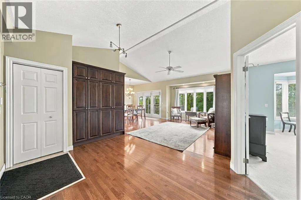 500 LAKEVIEW Drive Unit# 9 #9