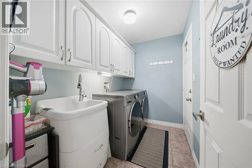 633 PARK Road N Unit# 8 #8