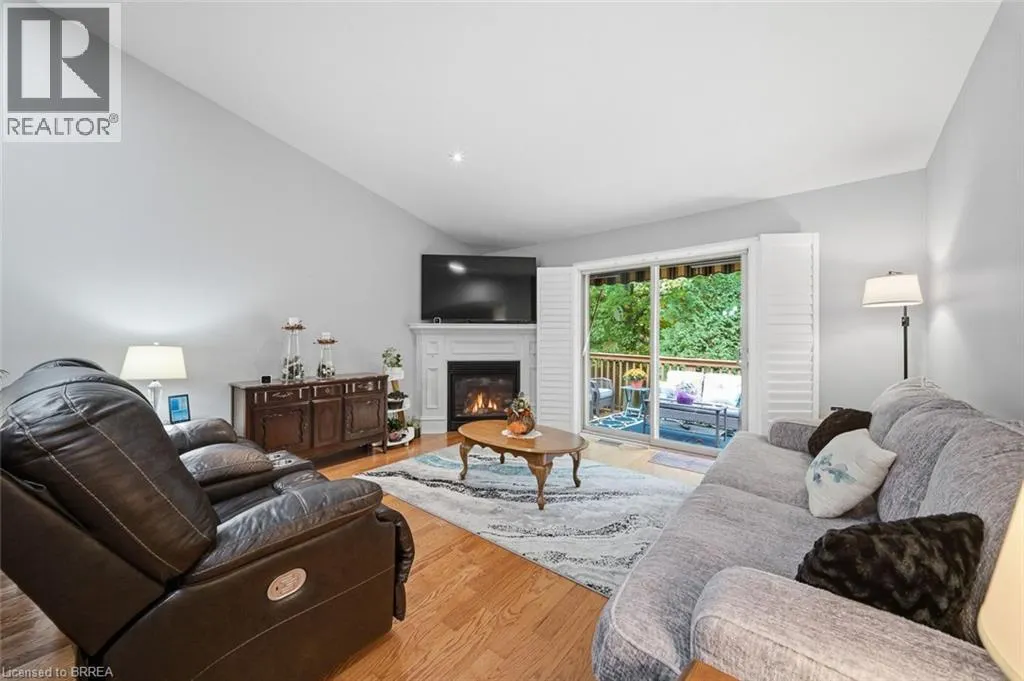 633 PARK Road N Unit# 8 #8