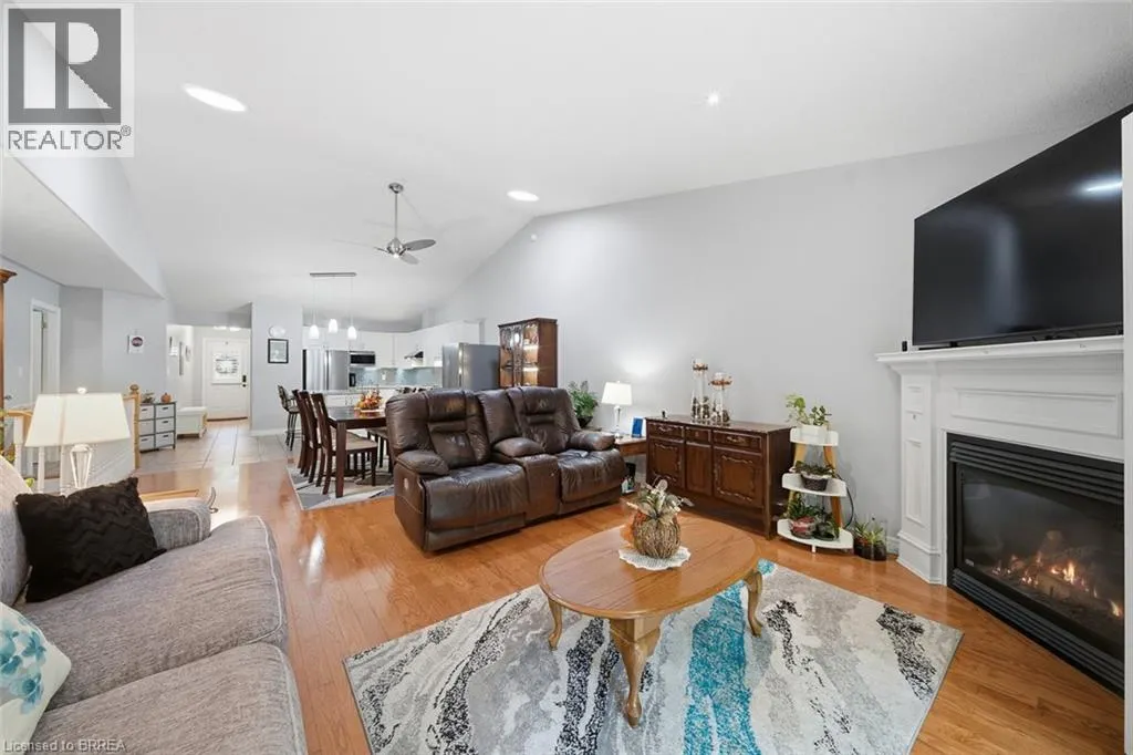 633 PARK Road N Unit# 8 #8