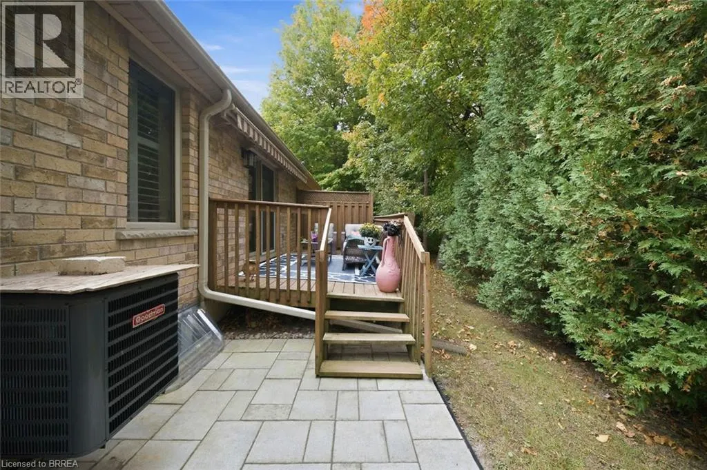 633 PARK Road N Unit# 8 #8