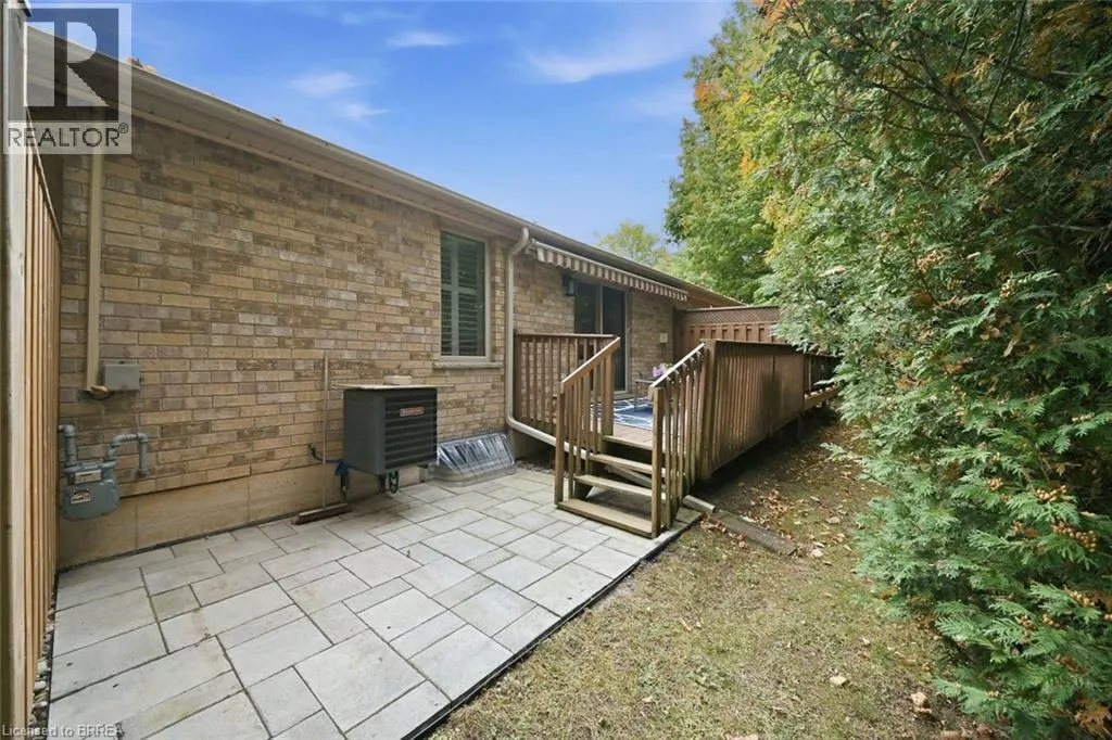 633 PARK Road N Unit# 8 #8
