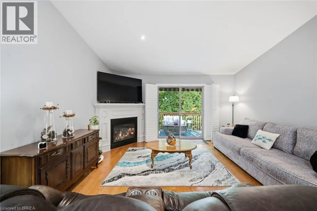 633 PARK Road N Unit# 8 #8