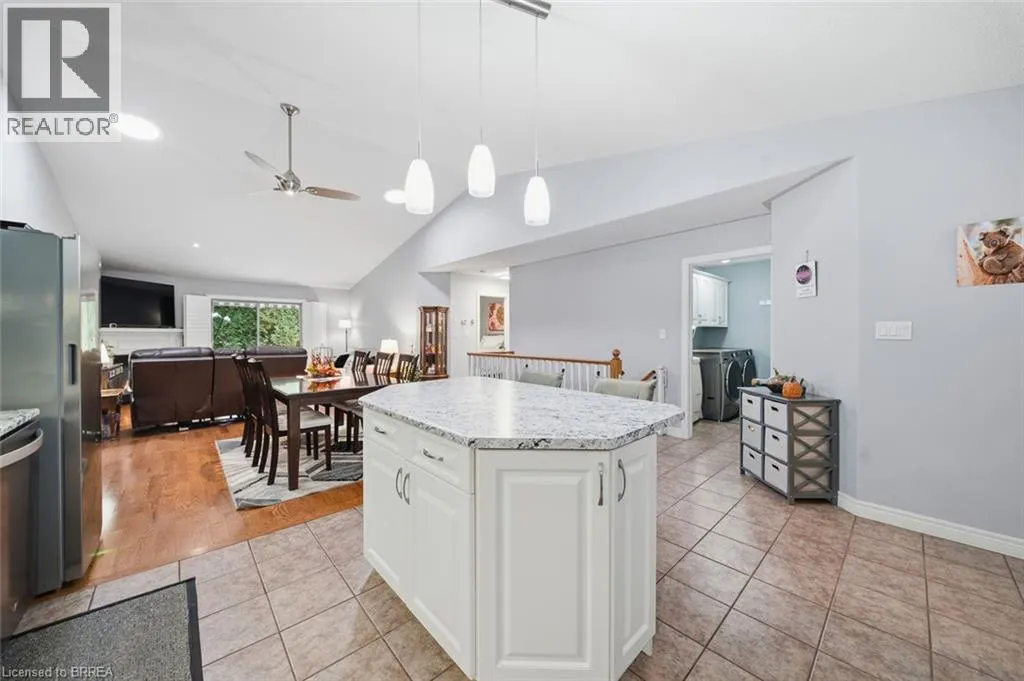 633 PARK Road N Unit# 8 #8