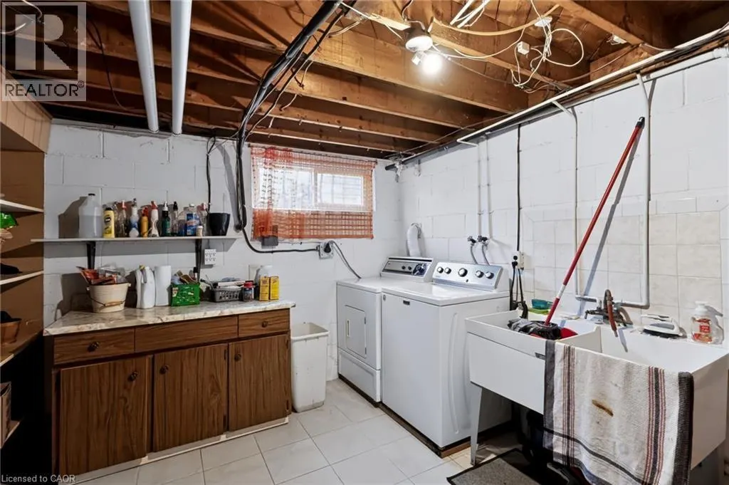 261 CARLA Avenue