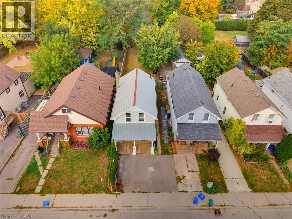 20 HOUSE Avenue