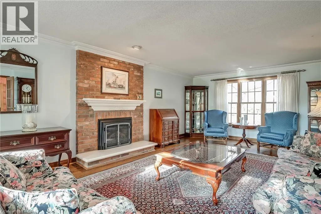 1296 CUMNOCK Crescent