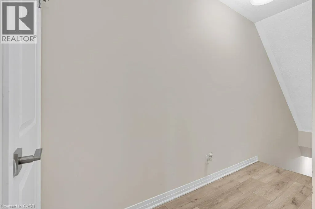 25 ISHERWOOD Avenue Unit# 68 #68