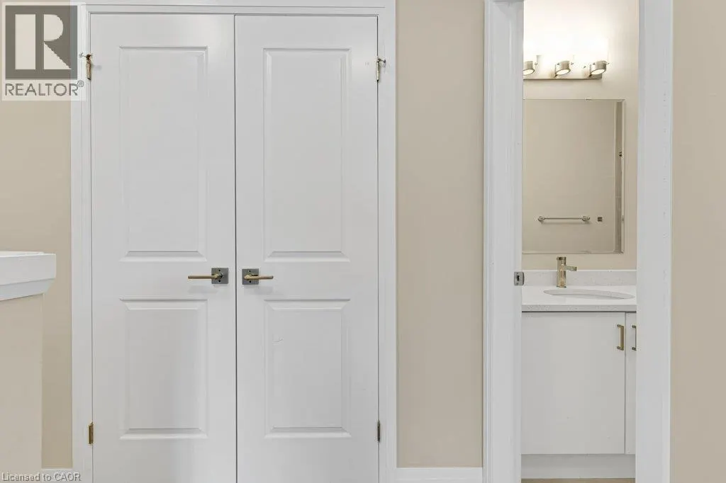 25 ISHERWOOD Avenue Unit# 68 #68