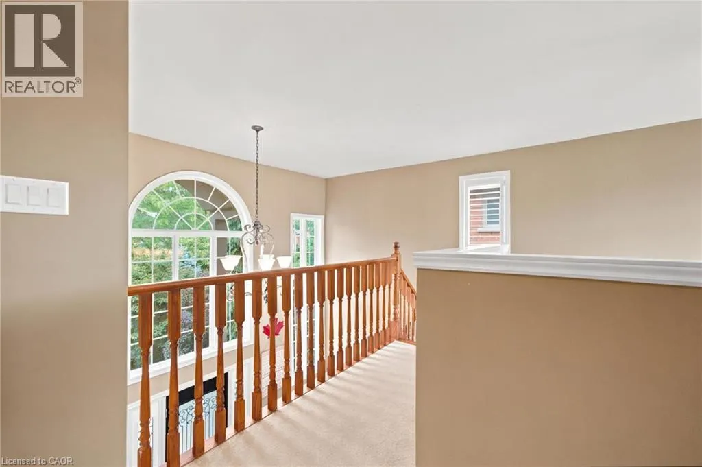 207 VALRIDGE Drive