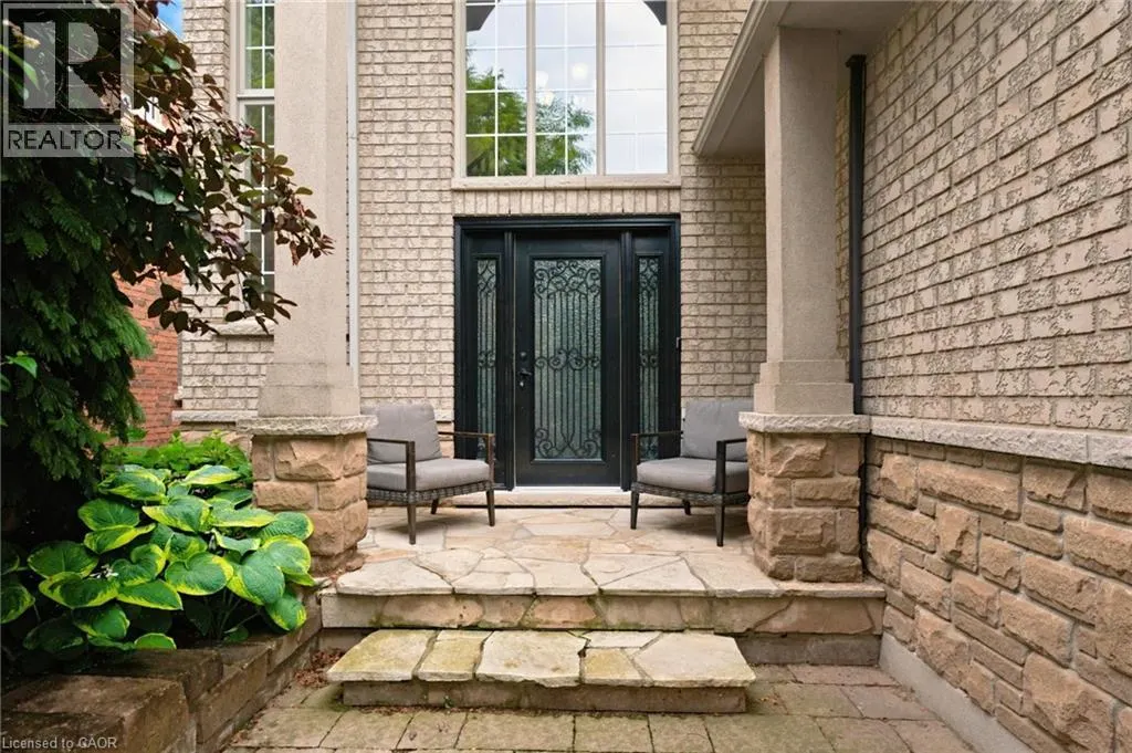 207 VALRIDGE Drive