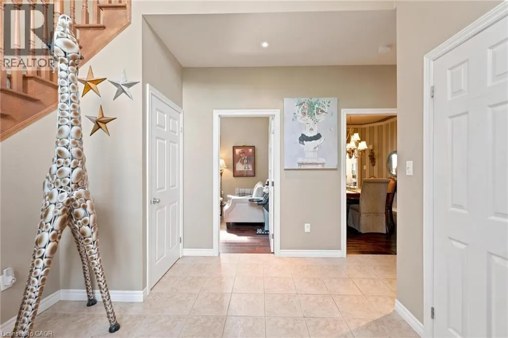 207 VALRIDGE Drive