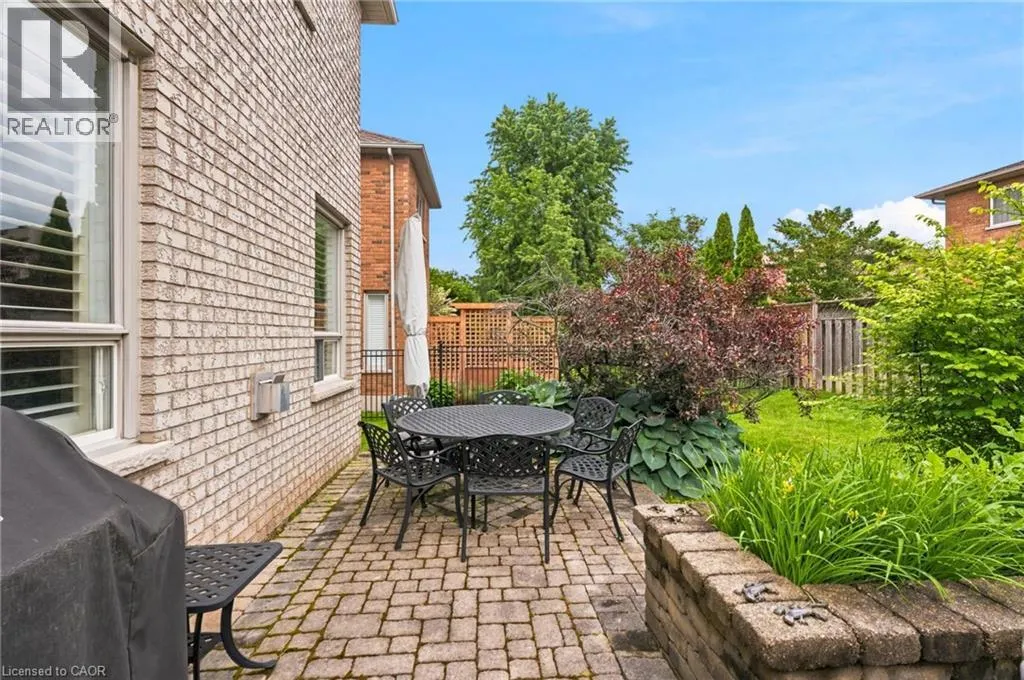 207 VALRIDGE Drive