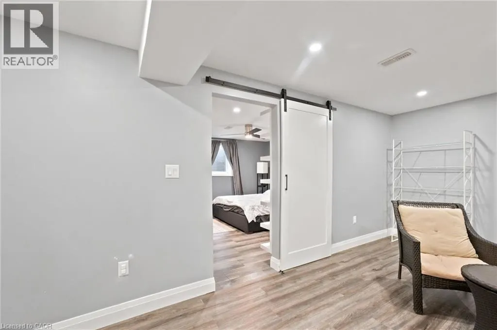 207 VALRIDGE Drive
