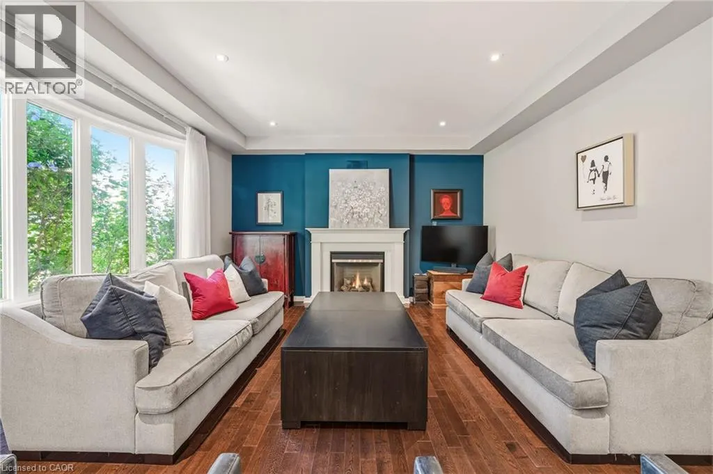 536 CUSICK Circle