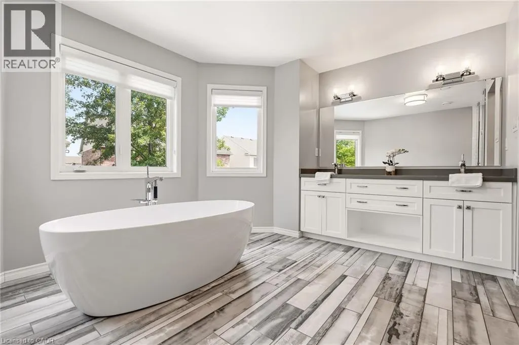 536 CUSICK Circle