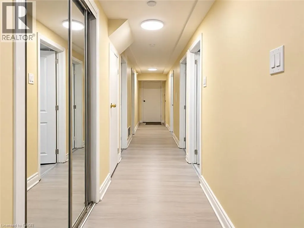 3425 LADDIE Crescent Unit# Lower #Lower
