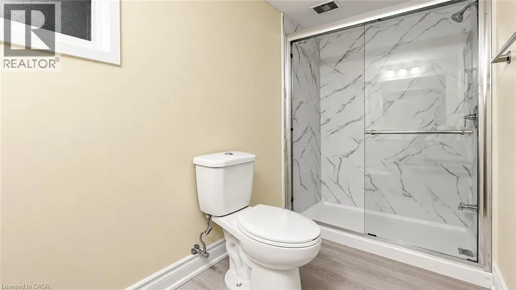 3425 LADDIE Crescent Unit# Lower #Lower