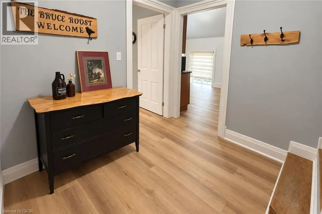 59 BRUCE Street Unit# Upper Apt #3