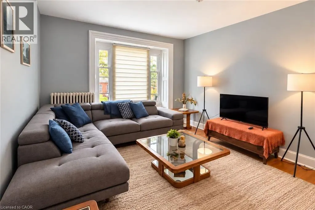 59 BRUCE Street Unit# Upper Apt #3