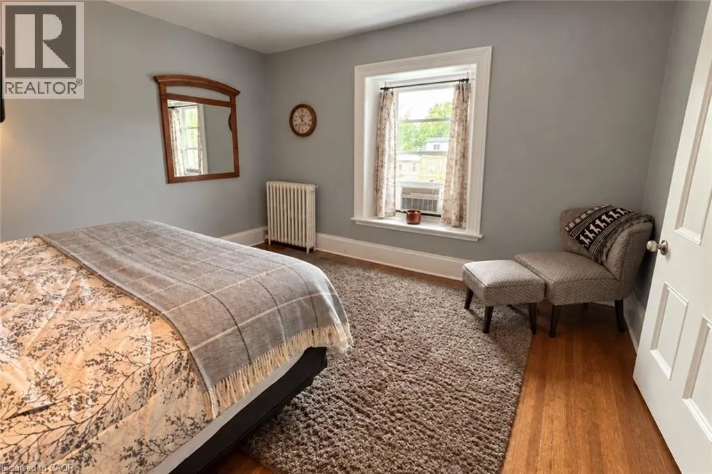 59 BRUCE Street Unit# Upper Apt #3