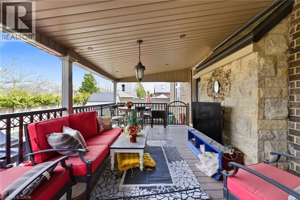 85 HILLCROFT Drive