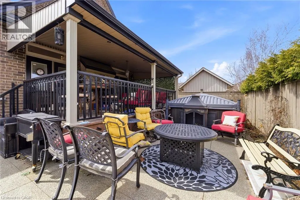 85 HILLCROFT Drive