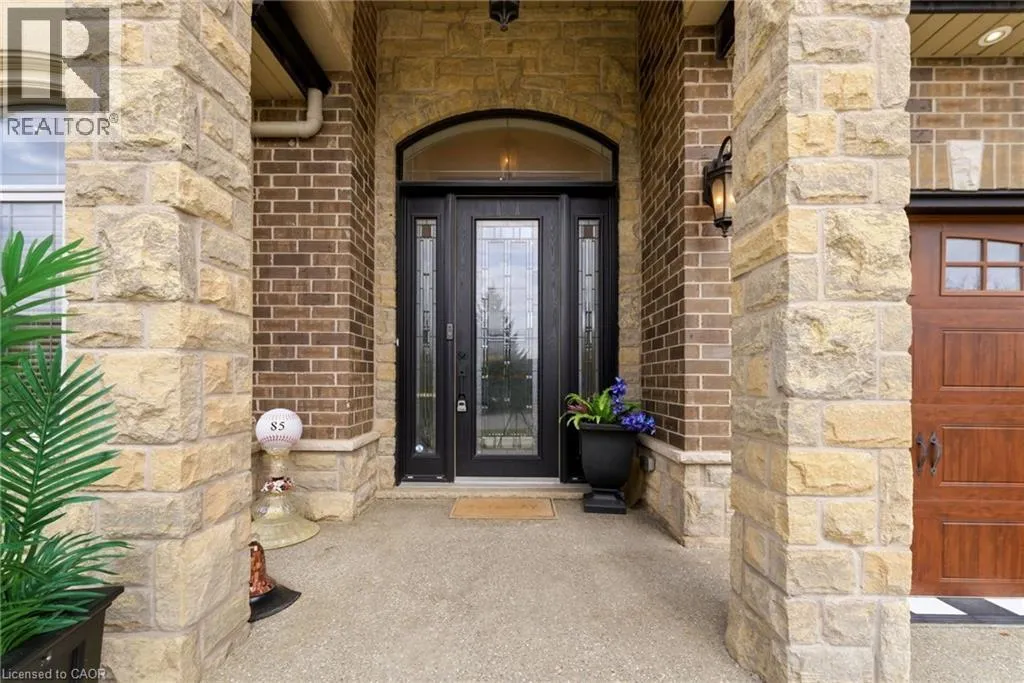 85 HILLCROFT Drive