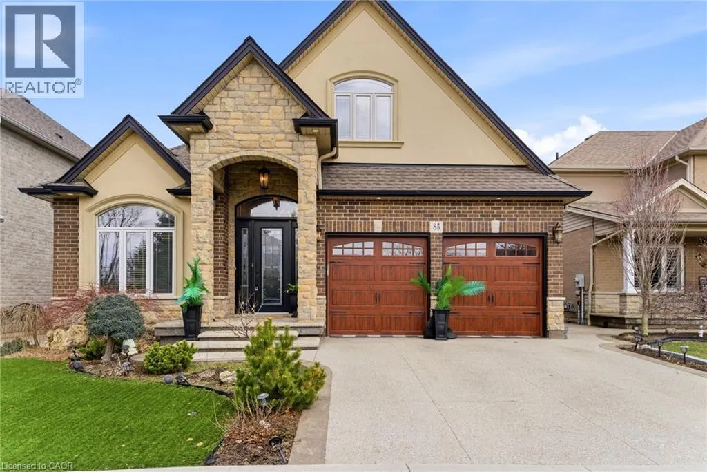 85 HILLCROFT Drive