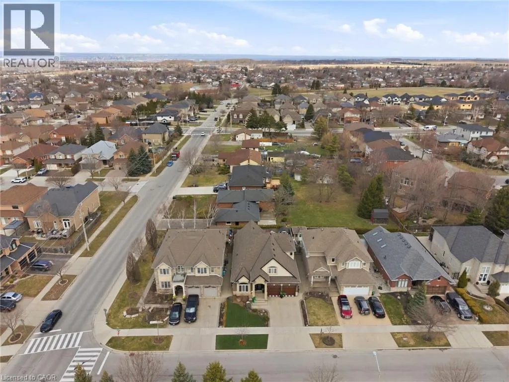 85 HILLCROFT Drive