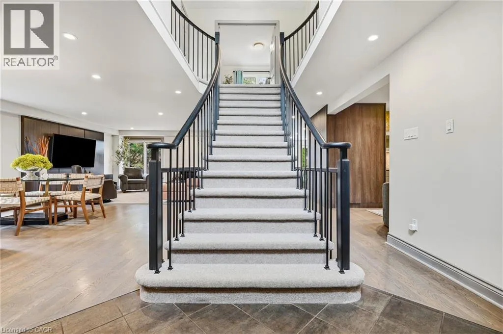 2747 TEAK Crescent