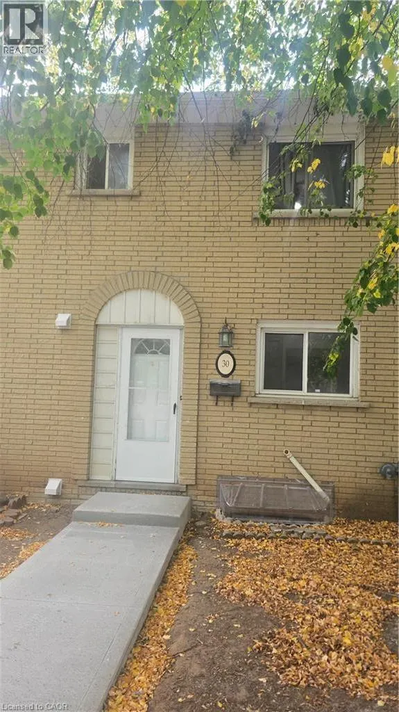 30 JEROME Crescent