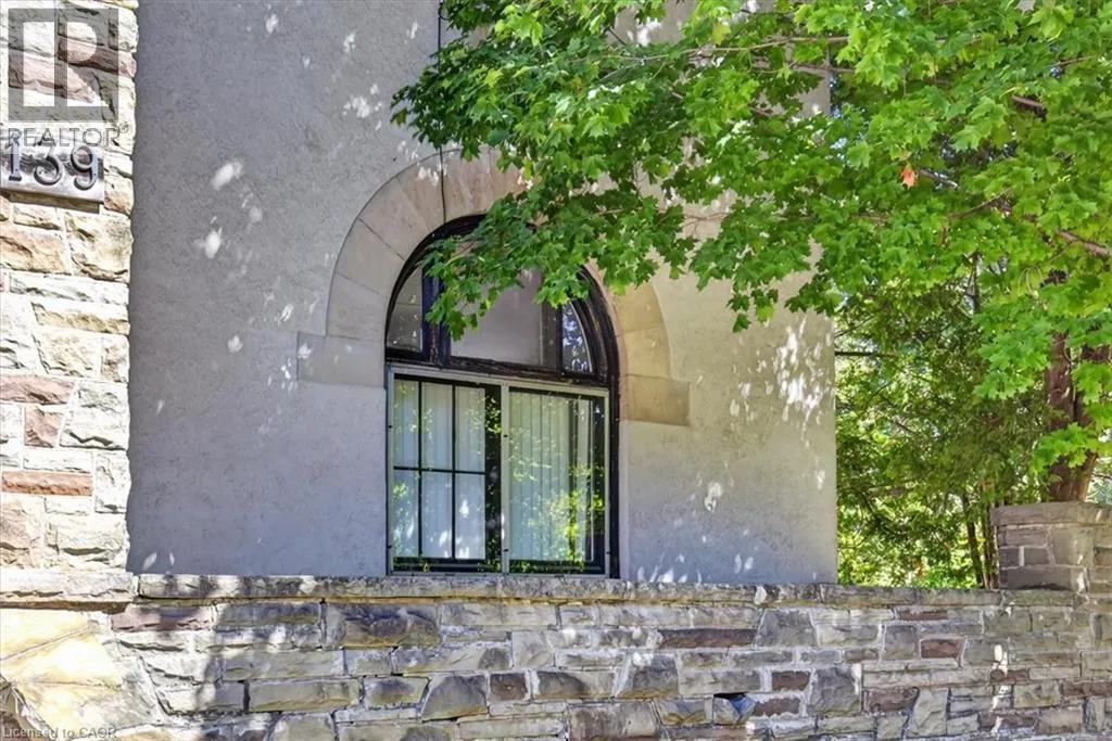 139 MAIN Street S