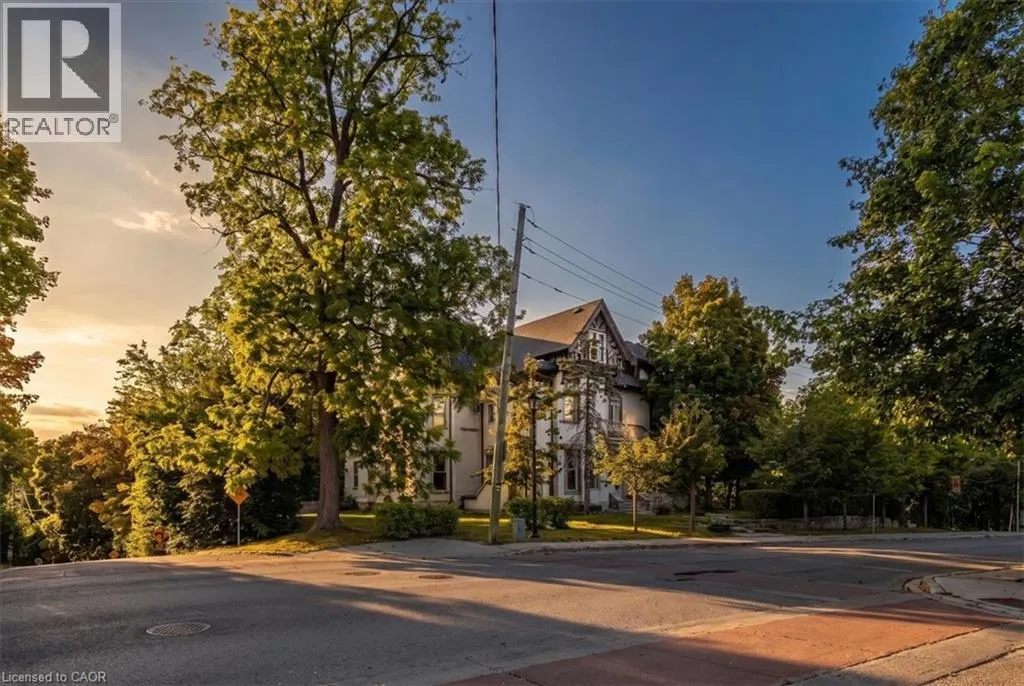 139 MAIN Street S