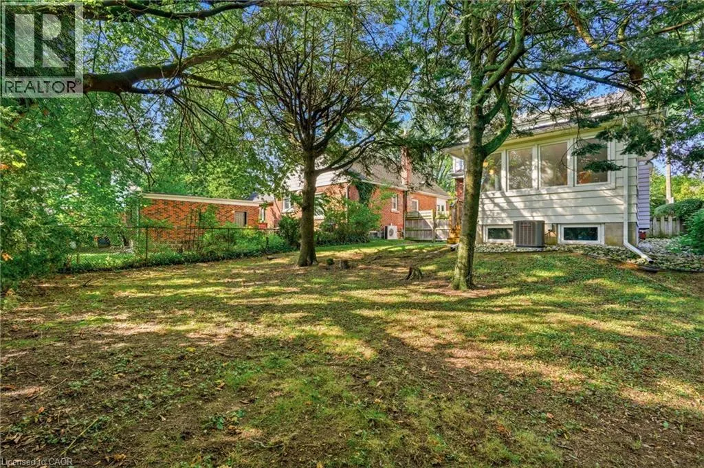 13 ALLAN Avenue