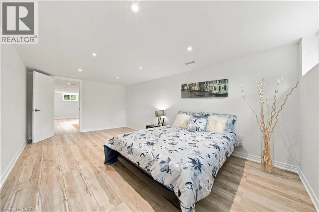 662 DYNES Road