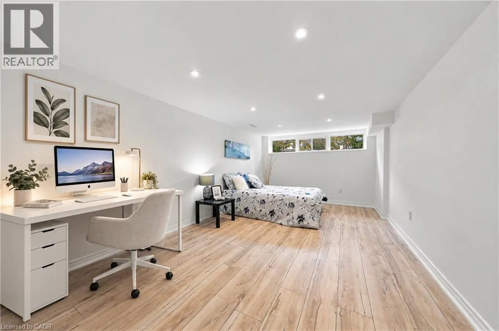 662 DYNES Road