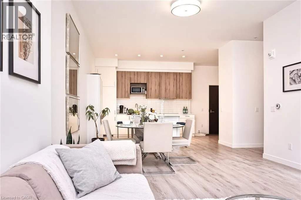 181 KING Street S Unit# 607 #607