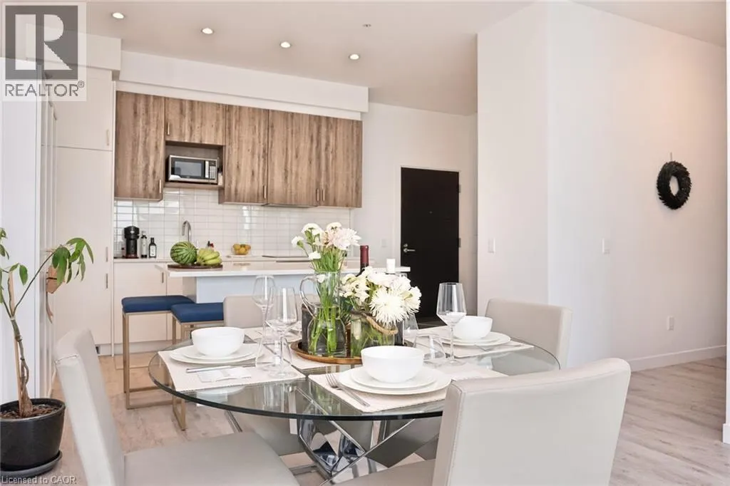 181 KING Street S Unit# 607 #607