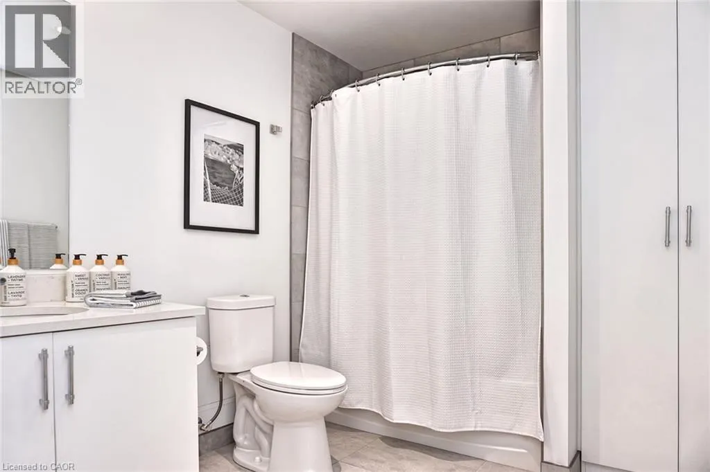 181 KING Street S Unit# 607 #607