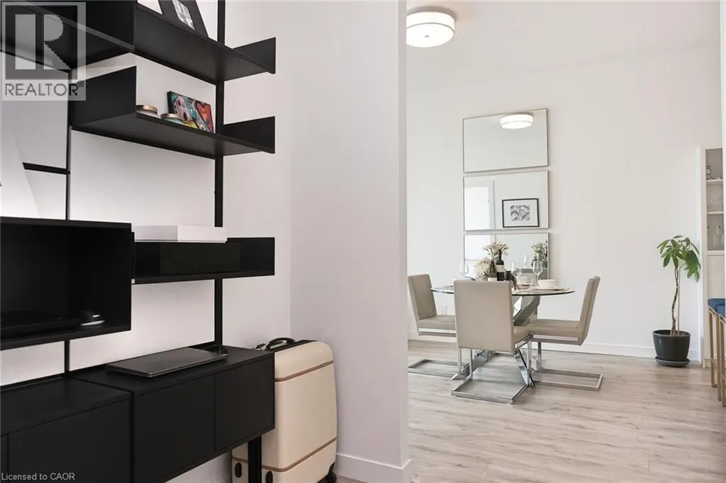 181 KING Street S Unit# 607 #607