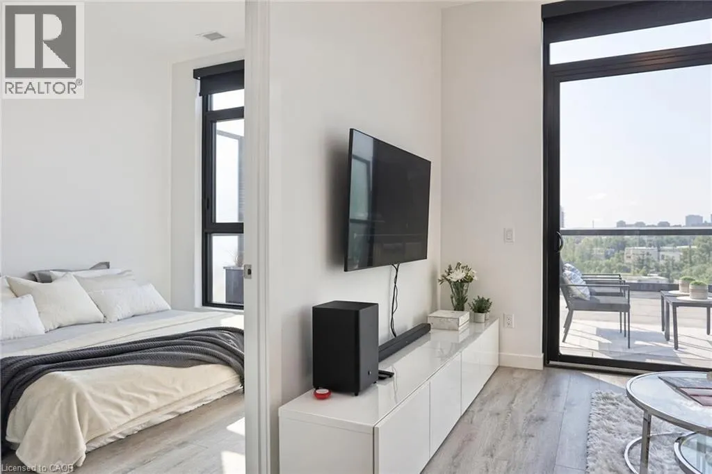 181 KING Street S Unit# 607 #607