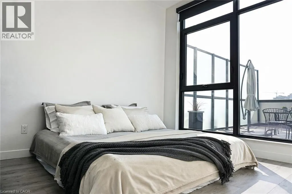 181 KING Street S Unit# 607 #607