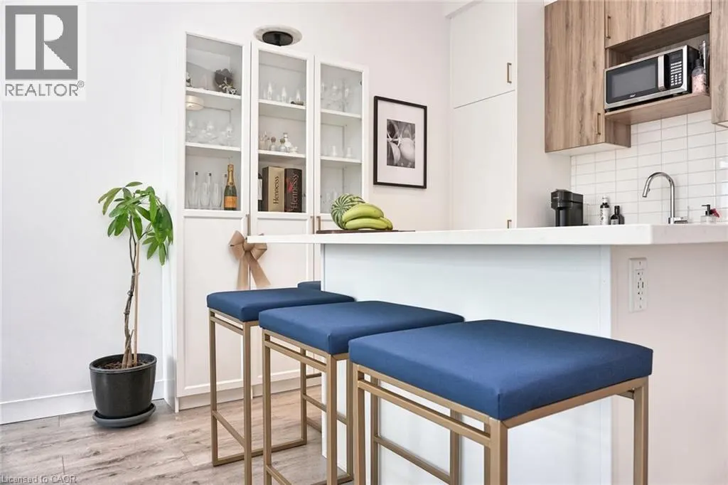 181 KING Street S Unit# 607 #607