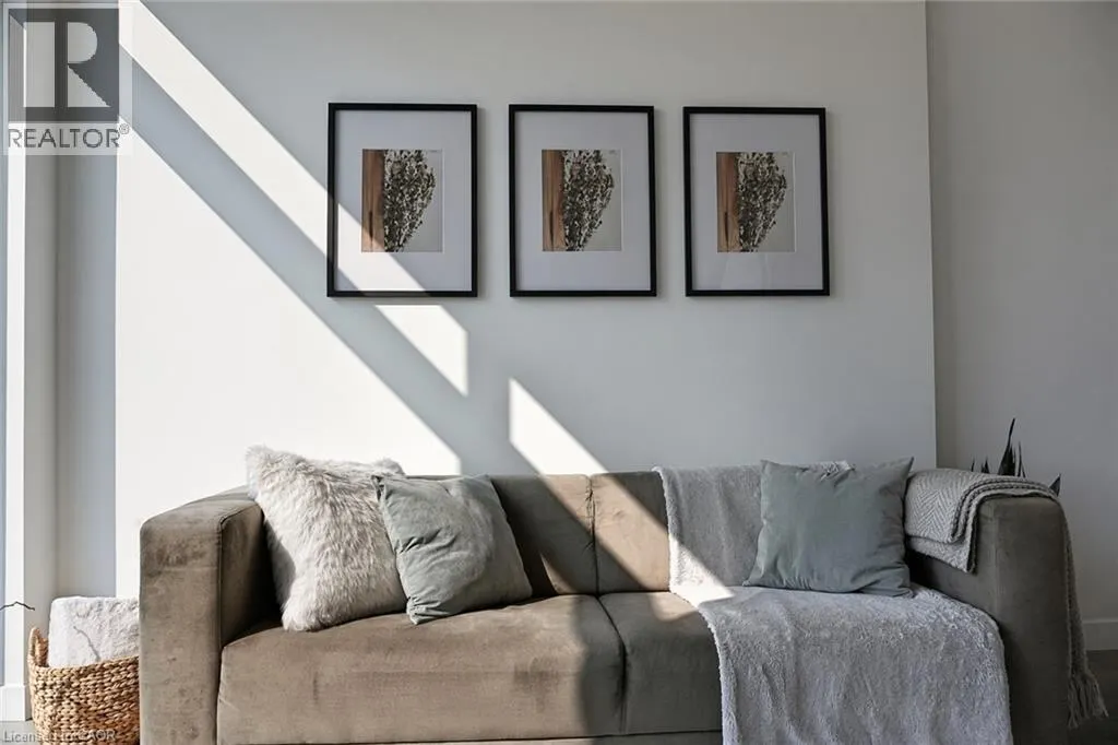 181 KING Street S Unit# 607 #607