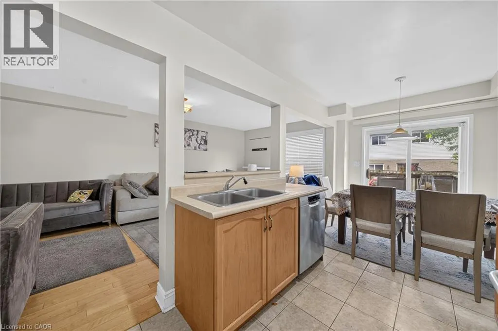 800 PARAMOUNT Drive Unit# 77 #77