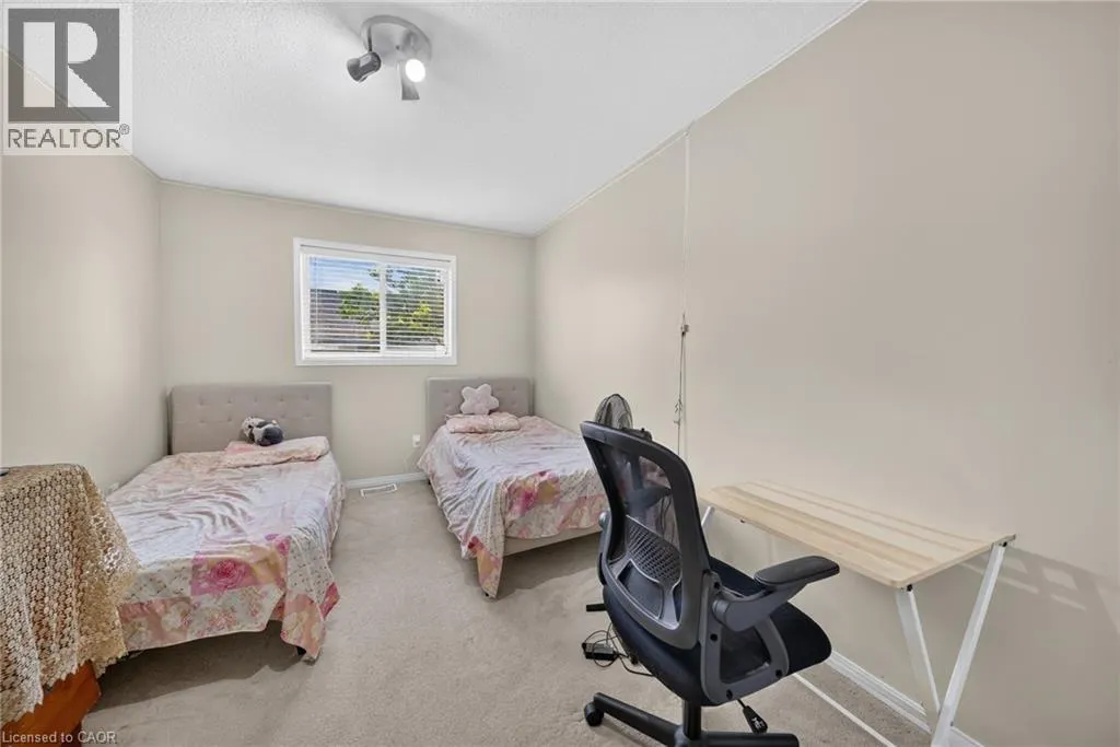 800 PARAMOUNT Drive Unit# 77 #77