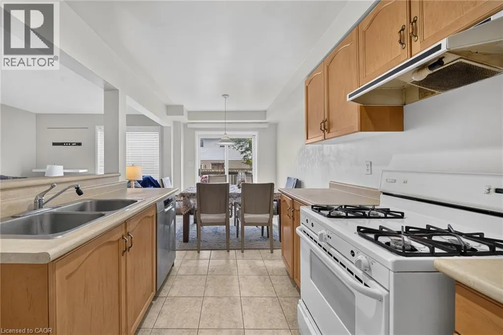 800 PARAMOUNT Drive Unit# 77 #77